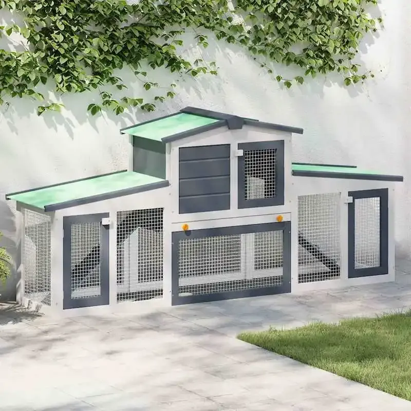 Enclos extérieur en bois pour lapins et poulets