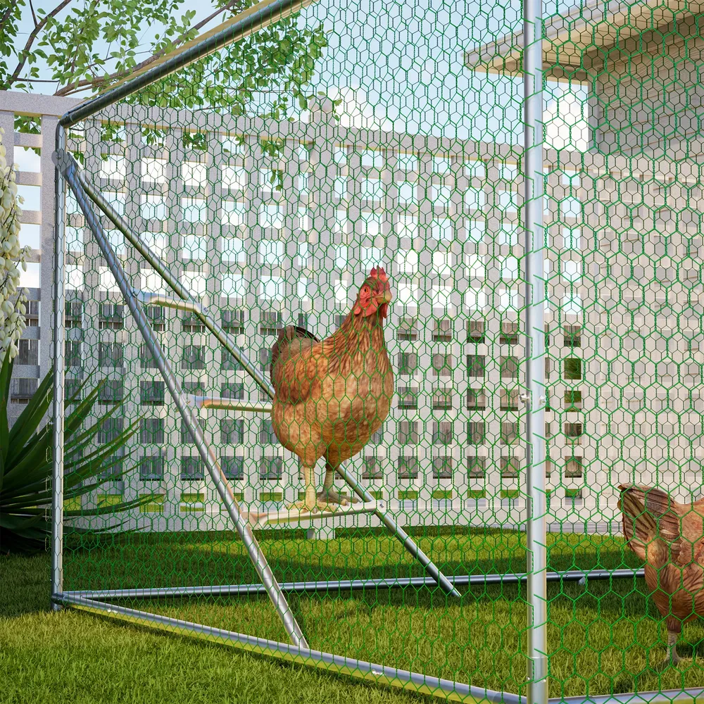 Enclos métallique avec échelle et couverture imperméable
