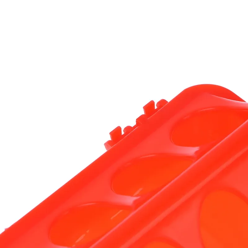 Mangeoire au sol en plastique à clapet 12 ou 18 trous