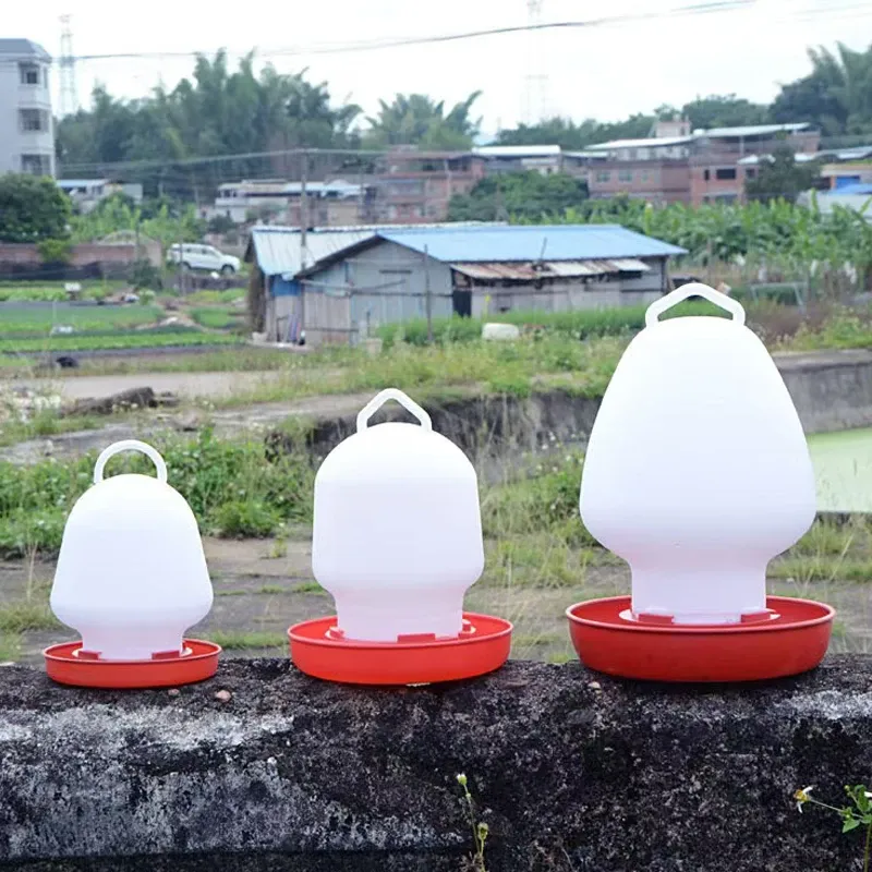 Seau abreuvoir automatique pour volaille 0,5L à 4L